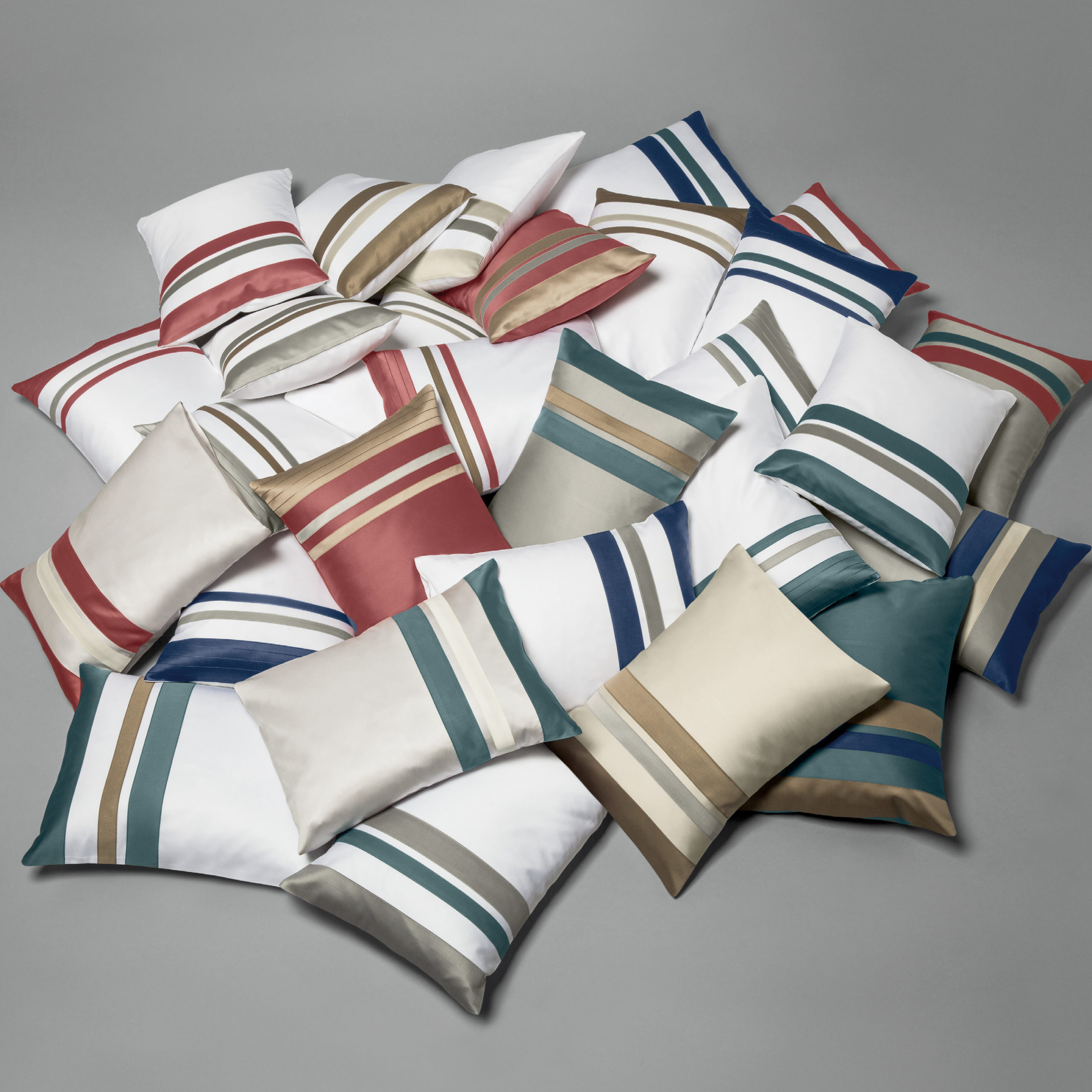 Quagliotti pillows styling colored