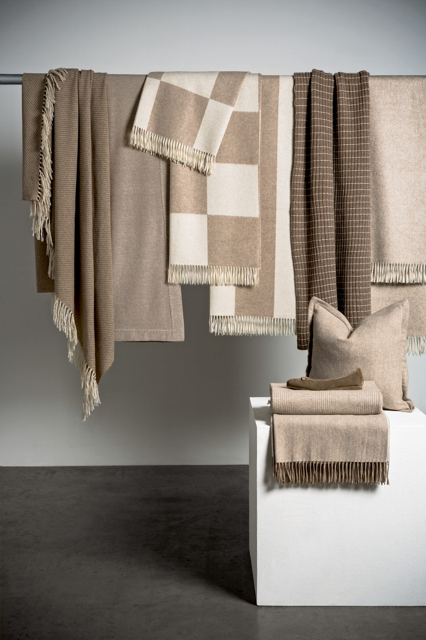 Masserano Cashmere throw product design blanket hanging beige