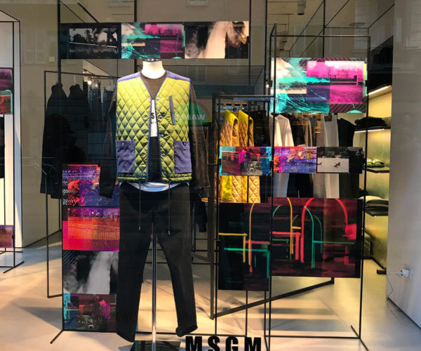 MSGM iron frame window display design